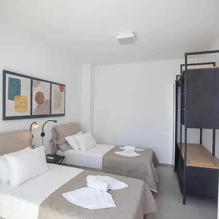Rent Your Dream Holiday And Look Forward To Relaxing Beside Your Private Pool 1374 *