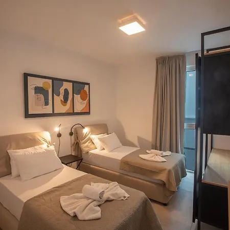 Rent Your Dream Holiday And Look Forward To Relaxing Beside Your Private Pool 1374 *